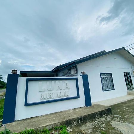 Luna Guesthouse Semporna Extérieur photo