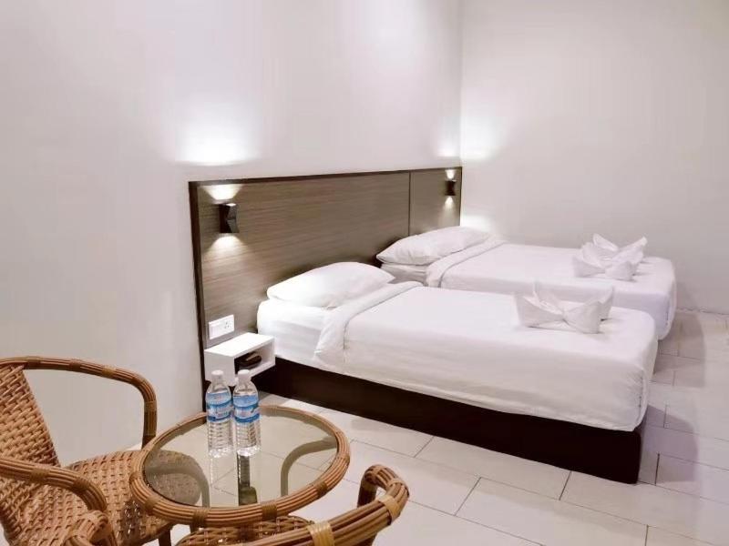 Luna Guesthouse Semporna Extérieur photo